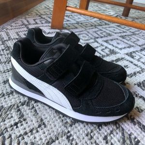 Kids black puma sneakers